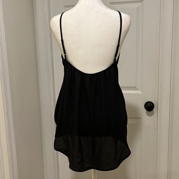 NWOT Strapy sexy, V-neck blouse, from Bloomy’s Size M. - Picture 3 of 4